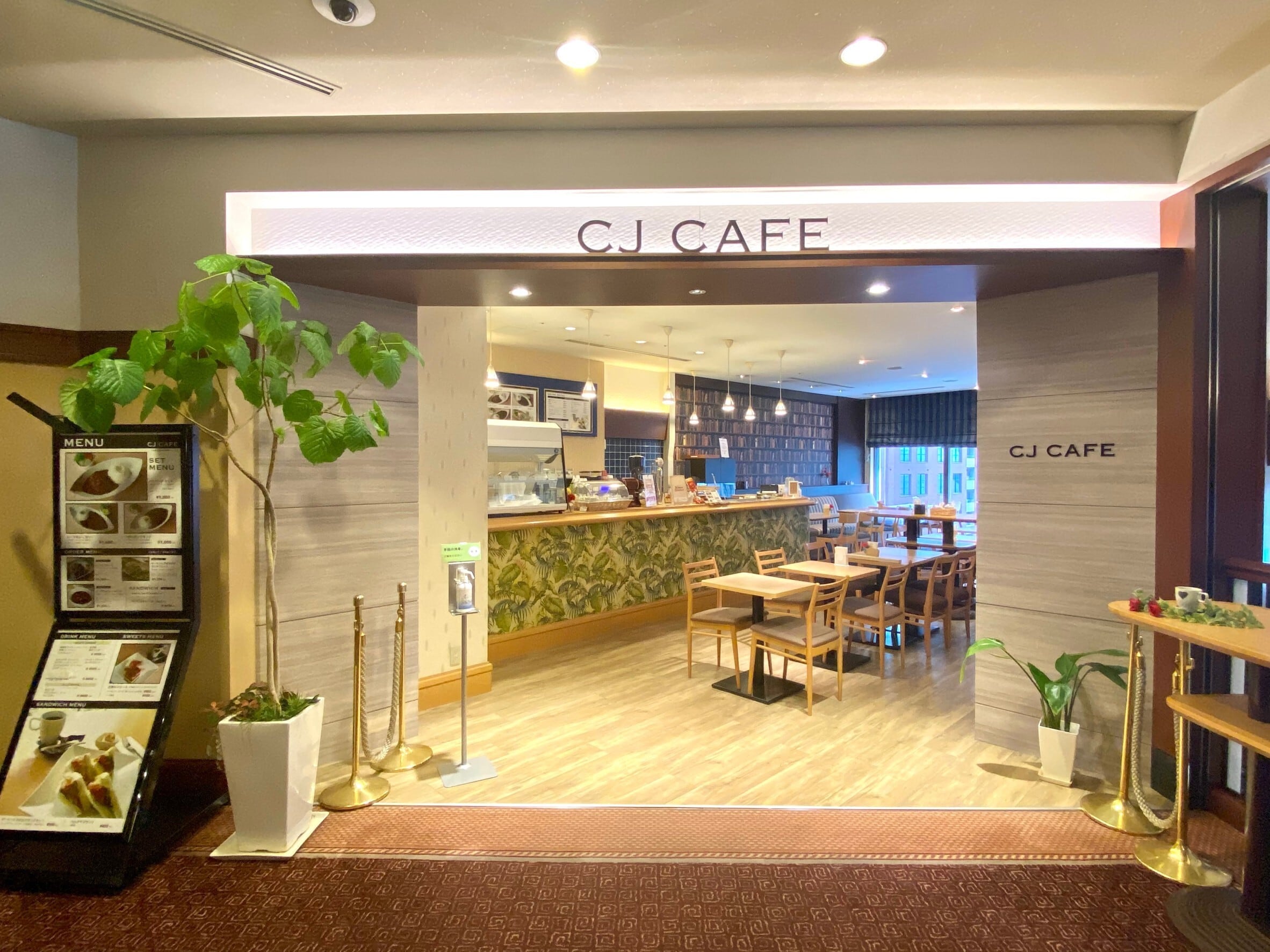CJ CAFE 店内外観